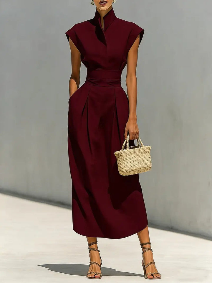 Strukturiertes asymmetrisches Midikleid