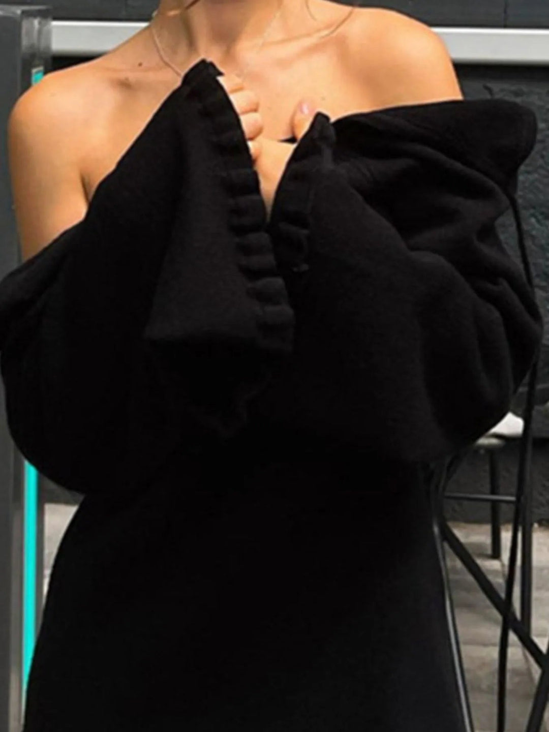 Damen Langarm Strickkleid mit Rückenausschnitt