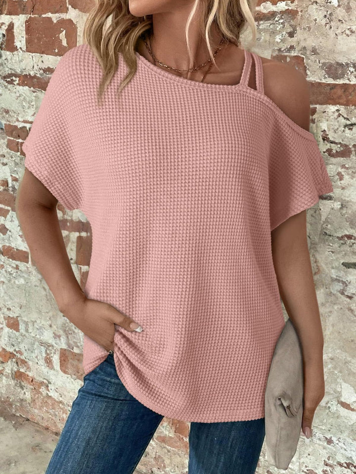 Asymmetrisches T-Shirt mit kurzem Arm und Rundhalsausschnitt