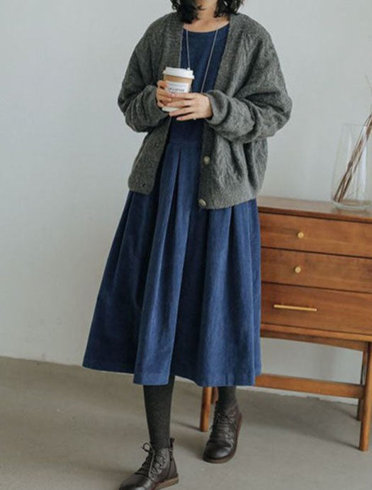 Zeitloses Cordkleid