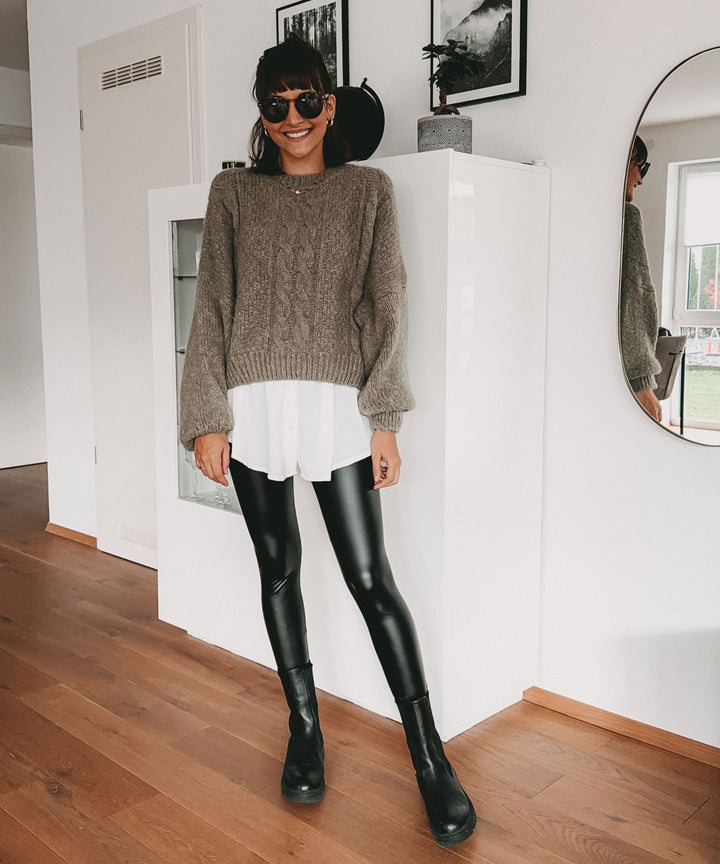 Eleganter weißer Rock