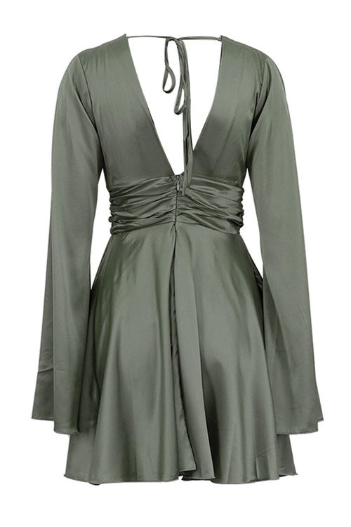 Elegantes Minikleid mit V-Ausschnitt für Damen, Nahaufnahme des Oberteils