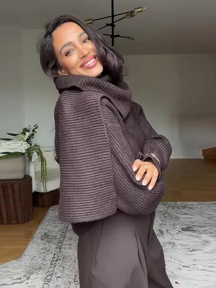 Schokoladenbrauner gerippter Pullover mit angenähtem Schal