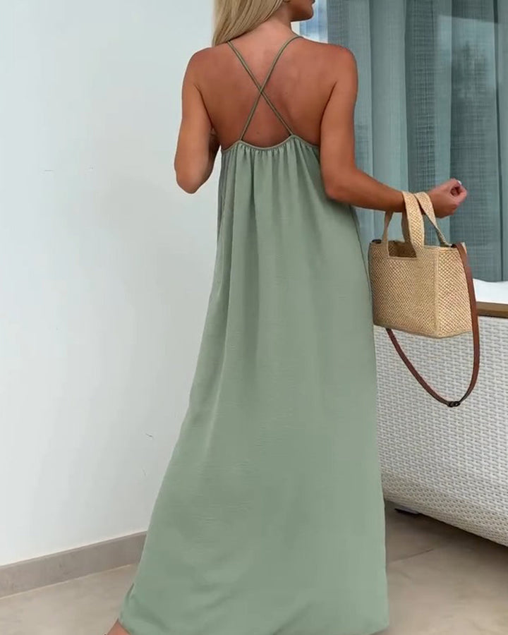 Elegantes sommerliches Damenkleid mit Spaghettiträgern in Nahaufnahme