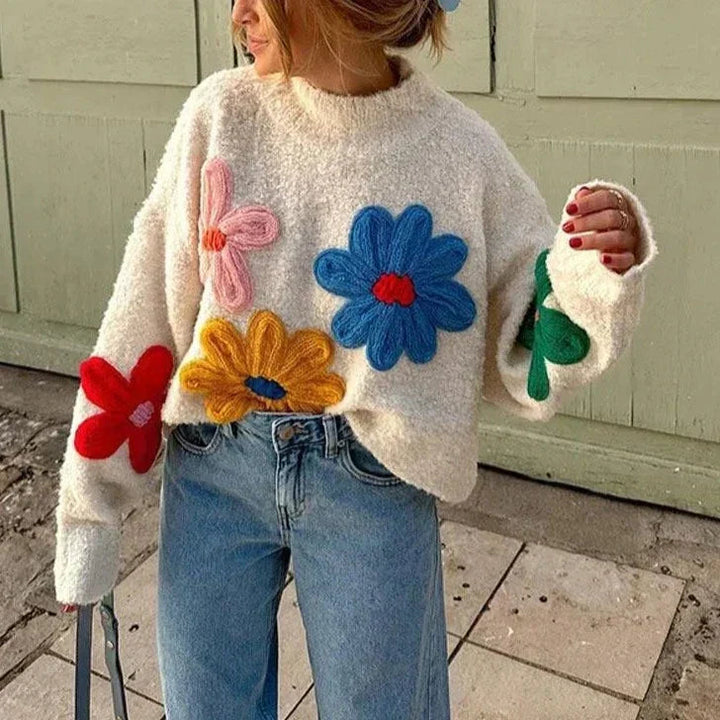 Eleganter Blumenkunstpullover für gemütlichen Saisonstil