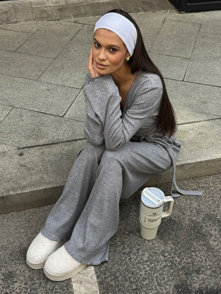 Graues geripptes Strick-Crop-Top und Hose mit weitem Bein Set