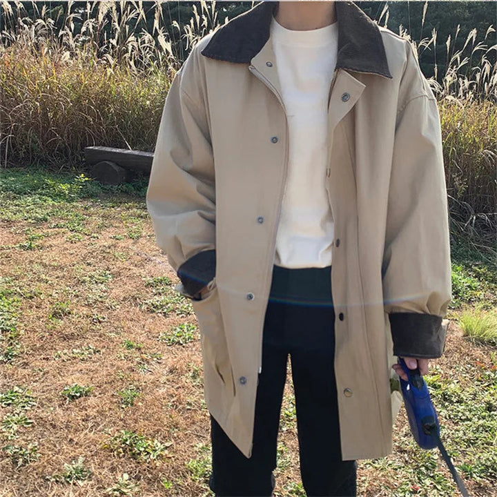 Damenjacke im Vintage-Stil mit Umlegekragen und großen Taschen