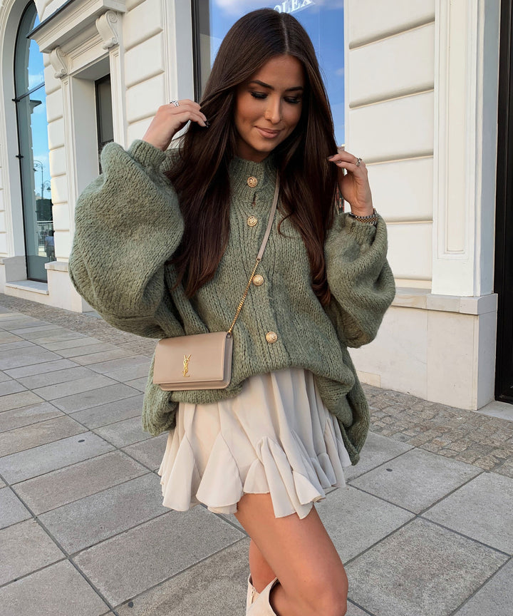 Gemütliche, übergroße Strickjacke in sanftem Khaki