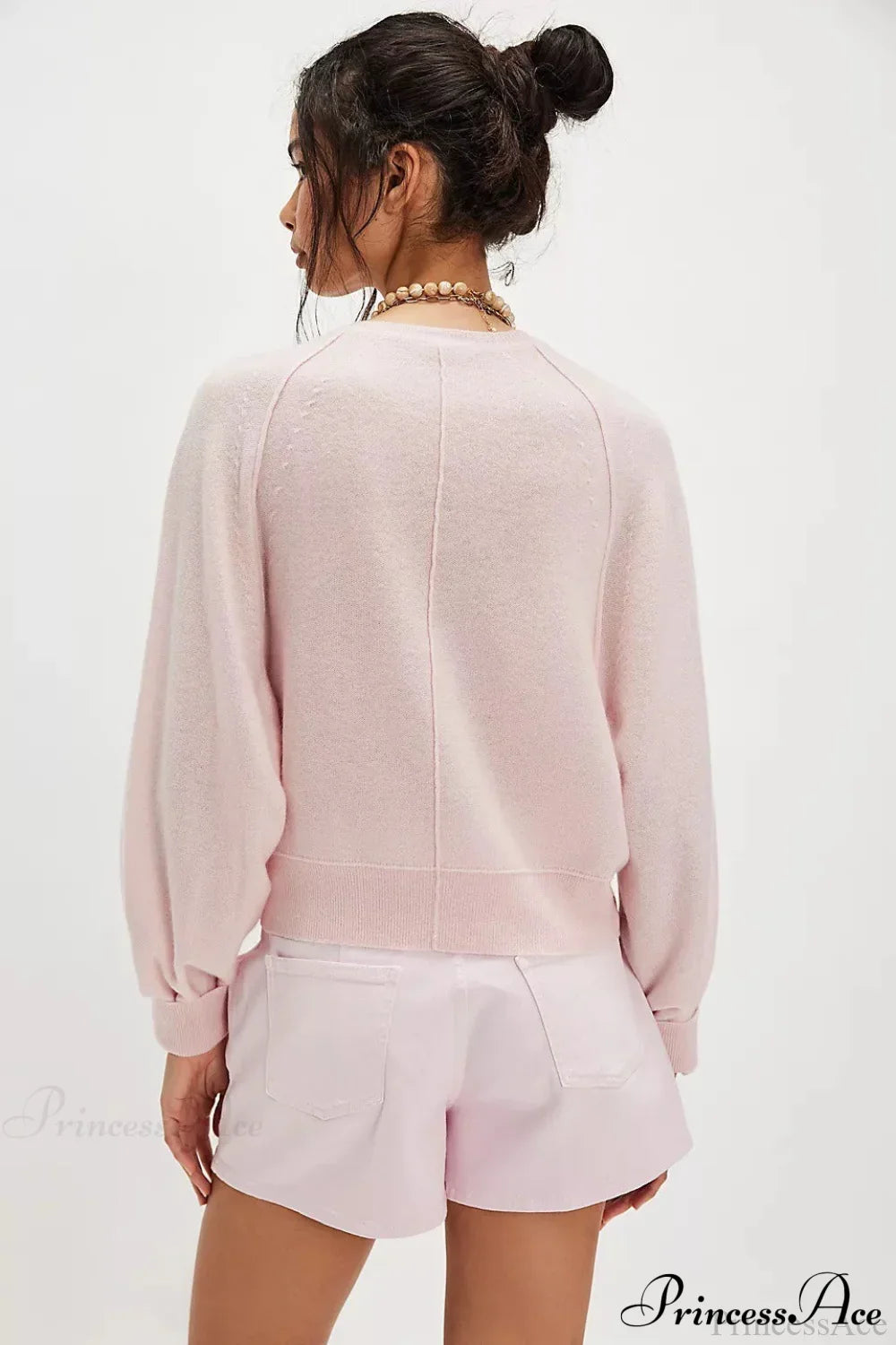 Damenpullover im Vintage-Stil mit V-Ausschnitt und Knopfleiste
