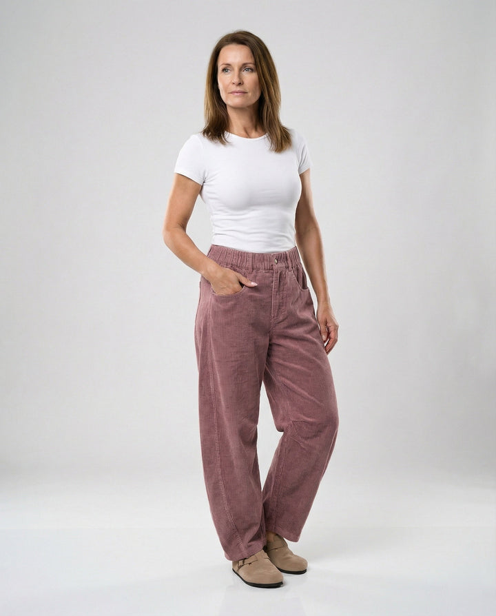Damen-Cordhose als vielseitiges Outfit für den Alltag
