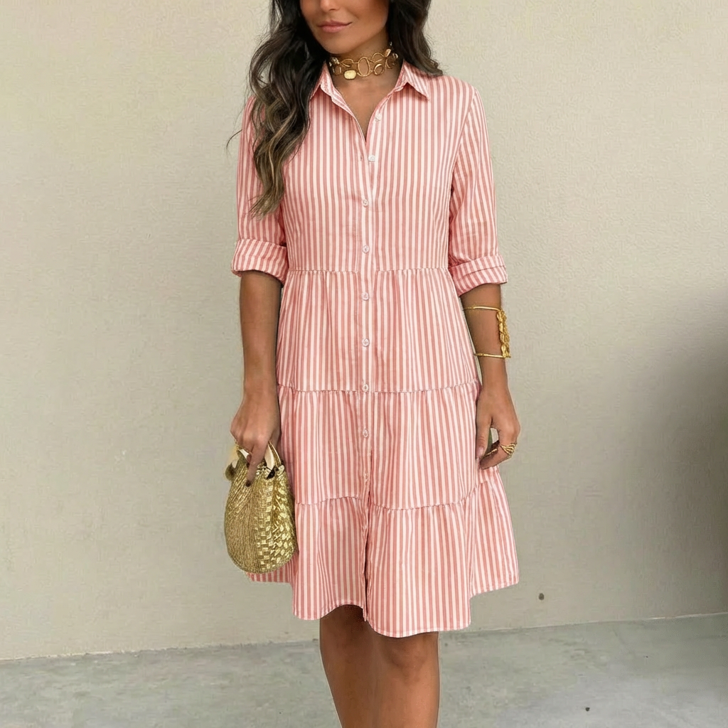 Leichtes gestreiftes Sommerkleid mit Knopfleiste