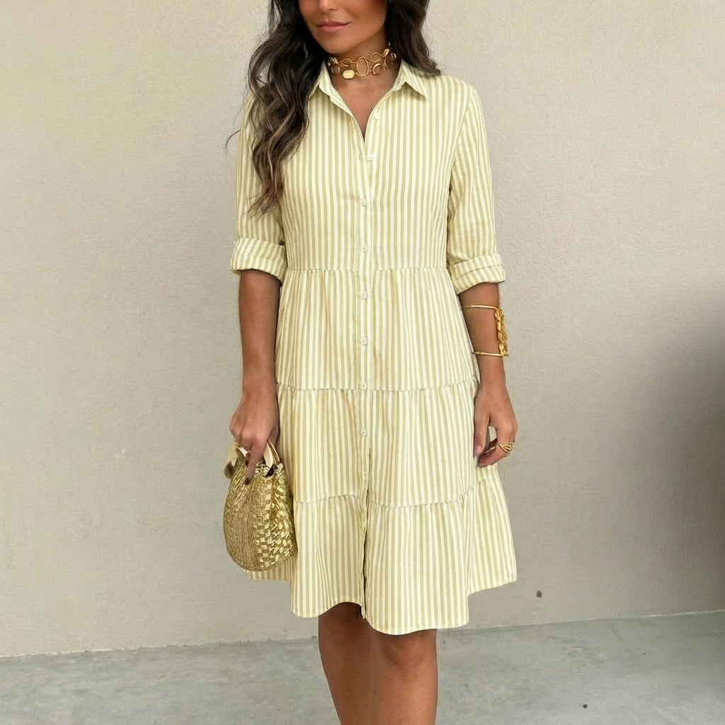 Leichtes gestreiftes Sommerkleid mit Knopfleiste