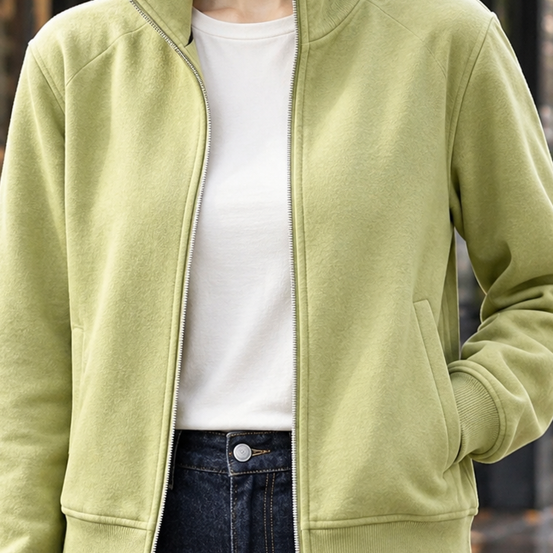 Damenjacke mit elegantem Stehkragen und klassischer Silhouette