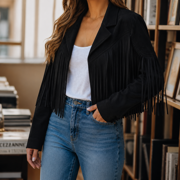 Seitenansicht der Damen-Fransenjacke mit lässigem Western-Look