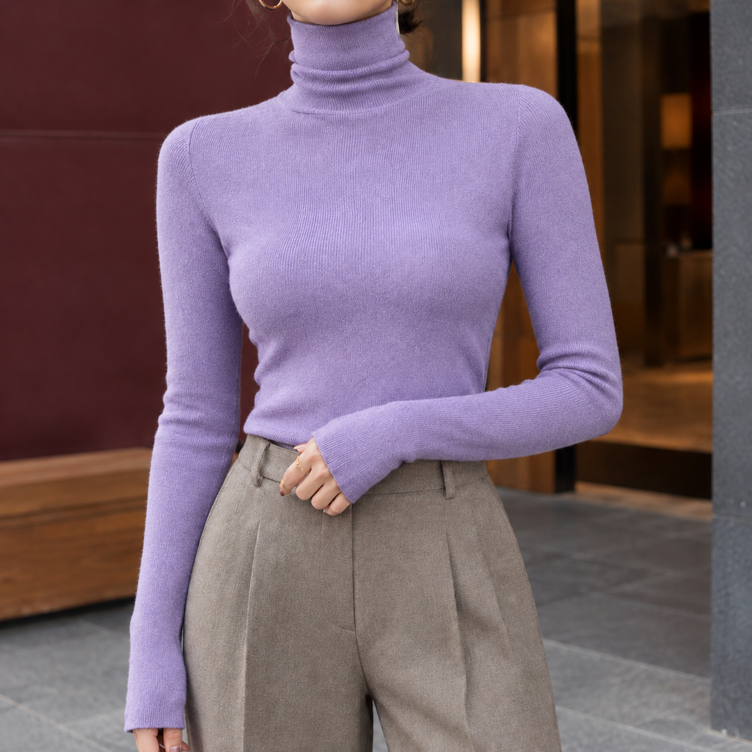 Vorderansicht des Damenpullover-Designs mit hohem Rollkragen