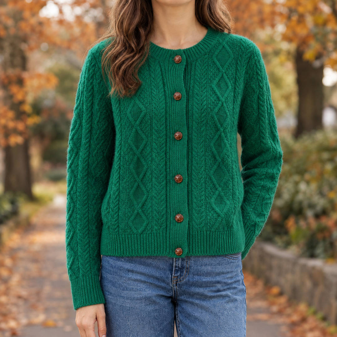 Rückansicht der Damen-Wollstrickjacke in Salbeigrün mit strukturiertem Strick