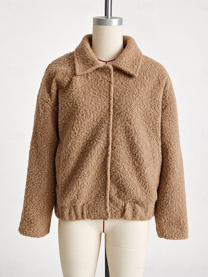 Damen-Sherpa-Jacke als gemütliche Begleiterin für Freizeit und Alltag