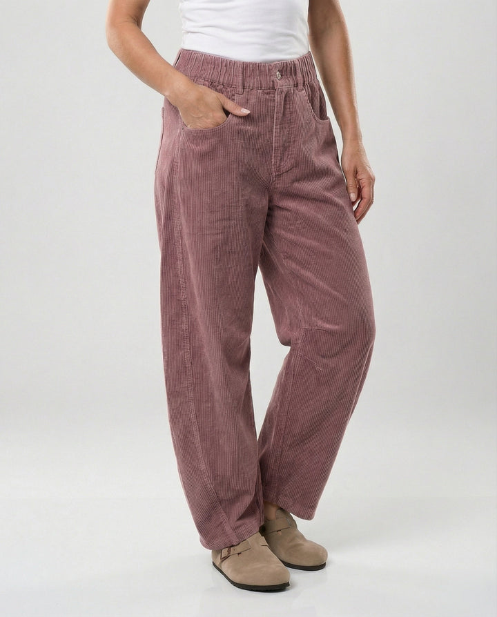 Cordhose für Damen mit geradem Fall und weitem Bein