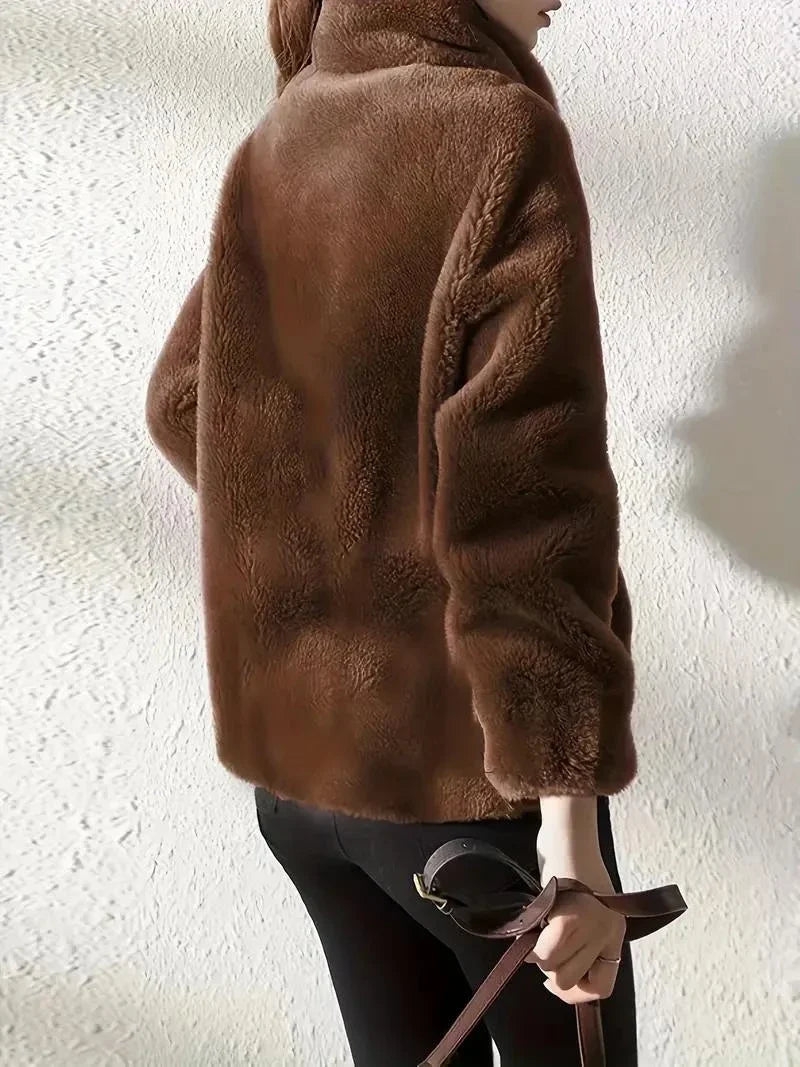 Damen-Wintermantel mit gemütlicher, flauschiger Oberfläche