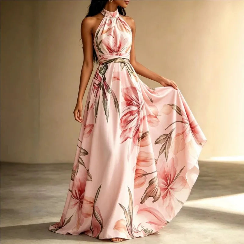 Langes Damenkleid mit Blumenmuster und Neckholder für sommerliche und elegante Anlässe