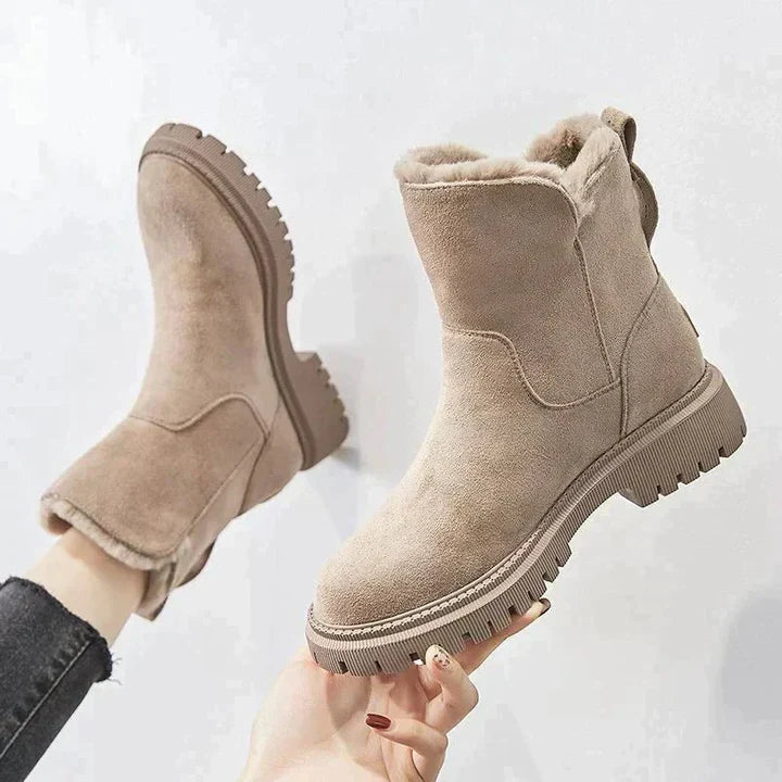 Schicke Ankle Boots mit Wildlederoptik und kuscheligem Fellfutter