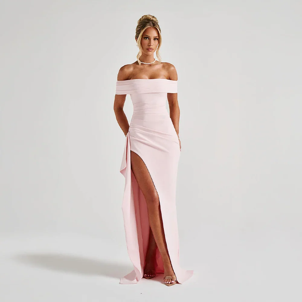 Maxi-Kleid mit seitlichem Schlitz und schulterfreiem Ausschnitt