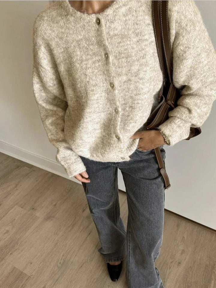 Damen-Strick-Cardigan als vielseitige Ergänzung für Alltagsoutfits