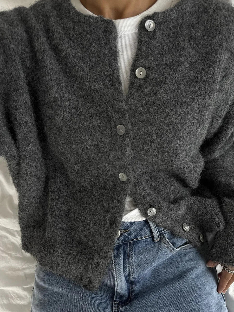 Lange Ärmel des Damen-Cardigans aus weichem Strick