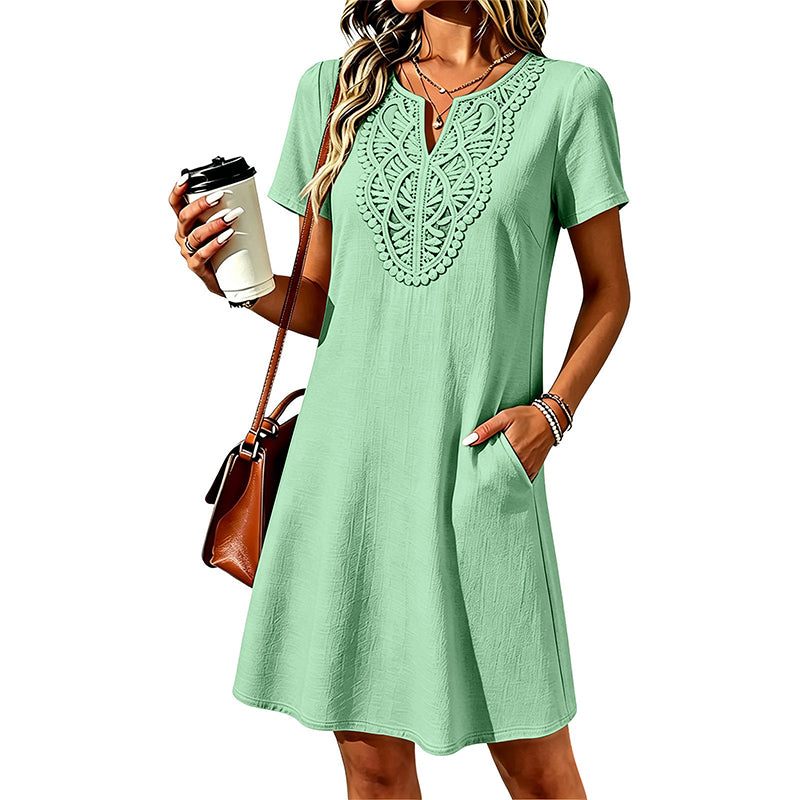 Boho Kleid für Damen in seitlicher Ansicht mit lockerem Schnitt
