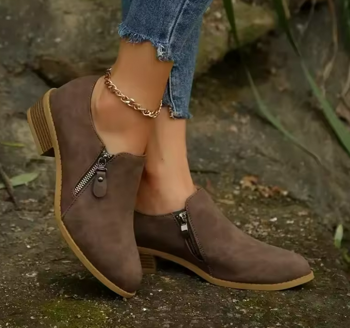 Damen-Stiefeletten mit komfortabler Passform in der Gesamtansicht