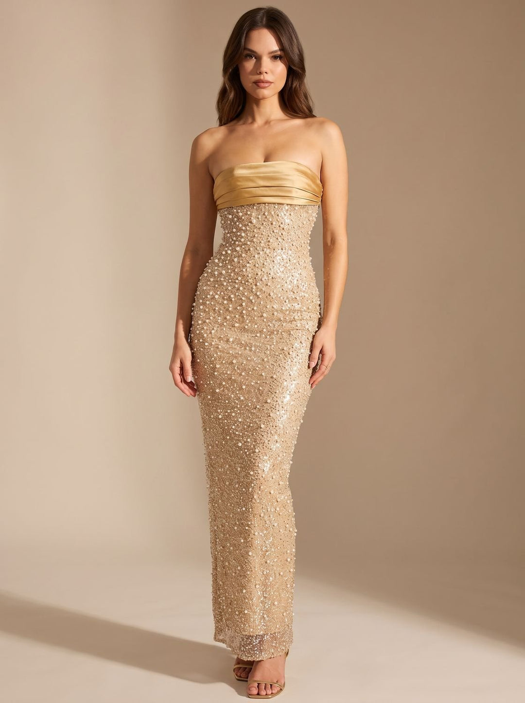 Trägerloses goldfarbenes Pailletten-Maxikleid für Damen mit figurbetonter Passform