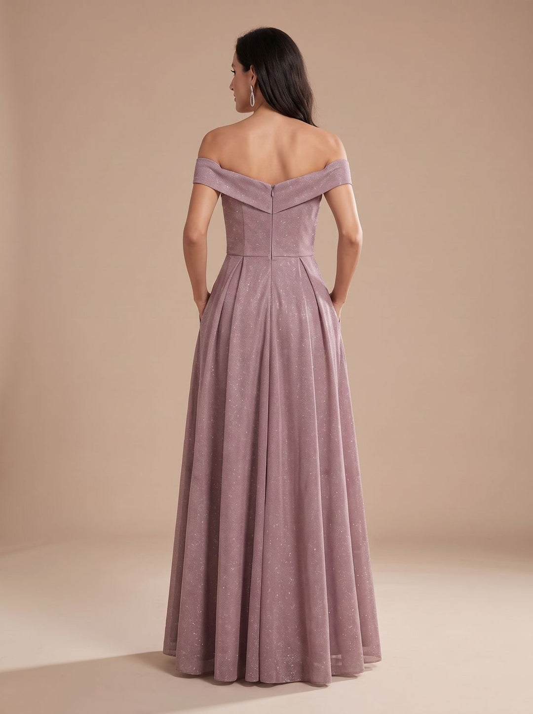 Elegantes Abendkleid für Damen mit funkelndem Glitzerdetail