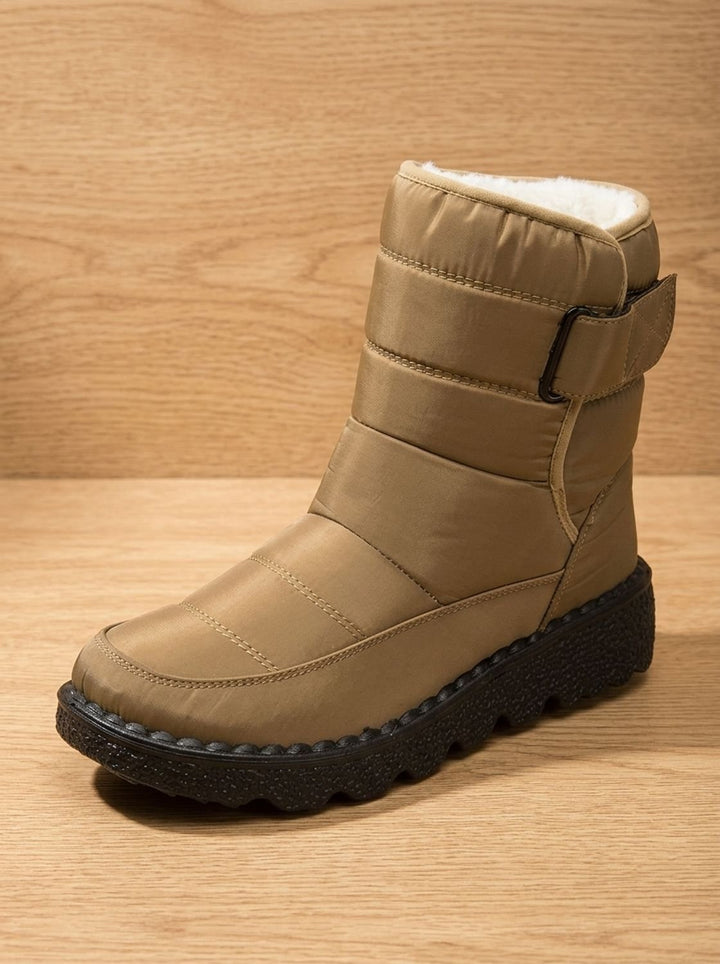Damen-Schneestiefel als wintertaugliches Schuhwerk für Spaziergänge